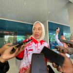 Sri Wartini saat diwawancara media