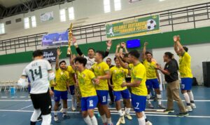 Tim Futsal dari Kantor Kementerian Hukum dan Hak Asasi Manusia (Kumham) merayakan kemenangan