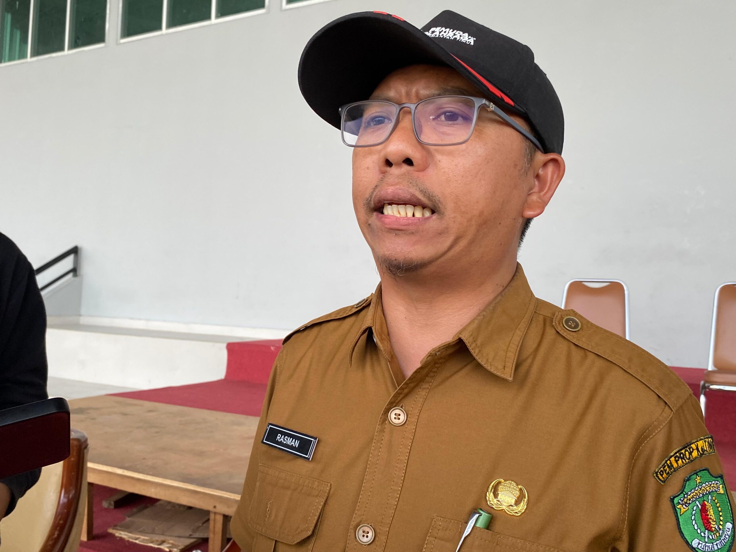 Rasman rading saat di wawancara awak media