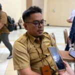 Sulaiman saat diwawancara awak media