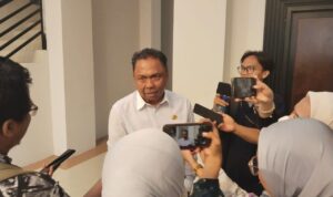 Wakil Ketua Komisi I, Agus Suwandy.