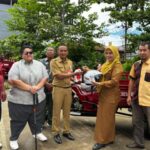 Wakil ketua Dewan Perwakilan Rakyat Daerah (DPRD) provinsi Kalimantan Timur (Kaltim) serahkan 26 unit motor pengangkut sampah kepada Dinas Lingkungan Hidup (DLH) kota Samarinda.