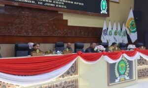 Wakil Ketua DPRD Kaltim, Ekti Imanuel