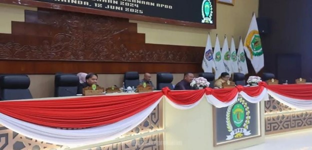 Wakil Ketua DPRD Kaltim, Ekti Imanuel