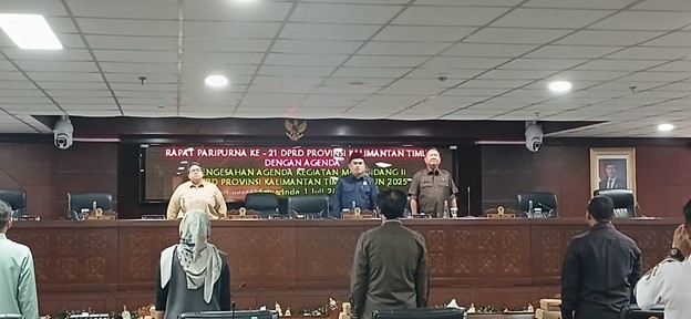 Dewan Perwakilan Rakyat Daerah (DPRD) Provinsi Kalimantan Timur (Kaltim) Hasanuddin mas'ud saat menggelar Rapat Paripurna (Rapur) ke-21