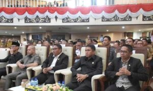 Wakil Ketua Komisi III Dewan Perwakilan Rakyat Daerah (DPRD) Kalimantan Timur, Akhmed Reza Fachlevi hadir bersama sejumlah anggota DPRD Kaltim dapil Kukar yaitu Firnadi Ikhsan, Guntur, Abdul Rahman Bolong dan Didik Agung Wahyono.