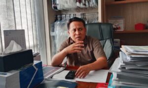 Anggota DPRD Samarinda, Anhar, menyoroti wacana penghapusan tenaga honorer yang dinilai dapat memperparah kekurangan guru di Kota Samarinda.
