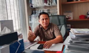 Anggota DPRD Samarinda, Anhar, menyoroti pentingnya keseriusan pemerintah dalam membangun sektor pendidikan sebagai penentu masa depan bangsa.