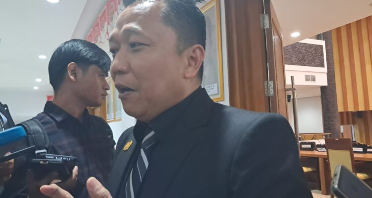 DENI 2 Anggota DPRD Kota Samarinda, Deni Hakim Anwar,