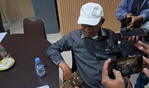KAMARUDIN 2 DPRD Samarinda membahas regulasi pemanfaatan jalan dan kawasan sempadan jalan guna menciptakan kepastian hukum serta meningkatkan retribusi daerah.