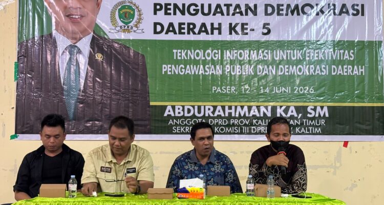 IMG-20260617-WA0013 kegiatan Penguatan Demokrasi Daerah (PDD) ke-5 yang digelar Anggota DPRD Kalimantan Timur, Abdurahman KA, S.M., di Jalan Pangeran Menteri, RT 03, Kelurahan Tanah Grogot, Kecamatan Tanah Grogot, Kabupaten Paser, Sabtu (13/6/2026).