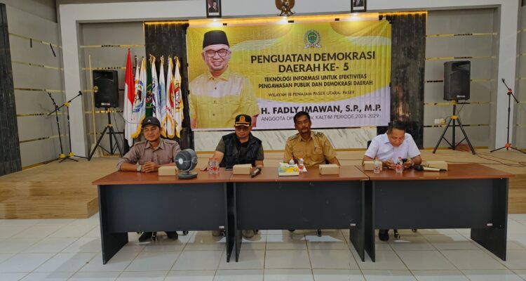kegiatan Penguatan Demokrasi Daerah (PDD) ke-5 yang digelar Anggota DPRD Kalimantan Timur, Fadly Imawan, S.P., M.P., di Kecamatan Tanah Grogot, Kabupaten Paser, Sabtu (13/6/2026).