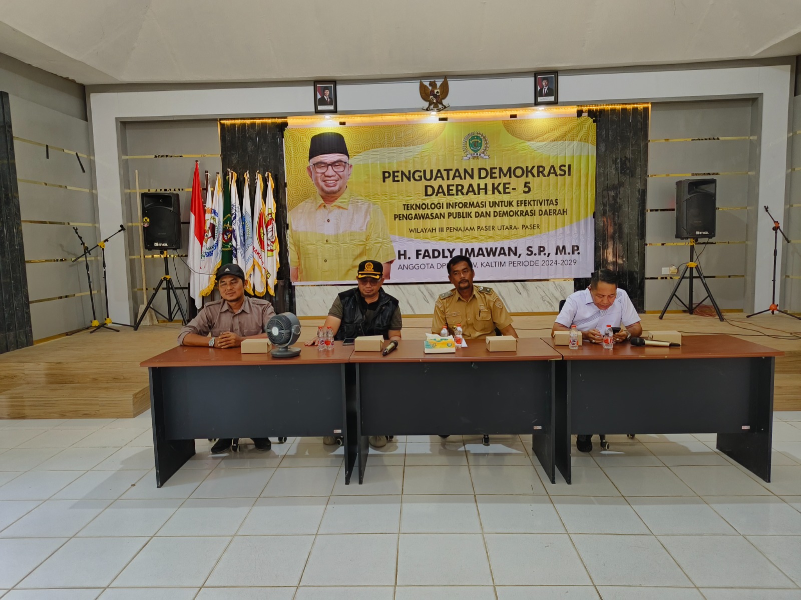 kegiatan Penguatan Demokrasi Daerah (PDD) ke-5 yang digelar Anggota DPRD Kalimantan Timur, Fadly Imawan, S.P., M.P., di Kecamatan Tanah Grogot, Kabupaten Paser, Sabtu (13/6/2026).