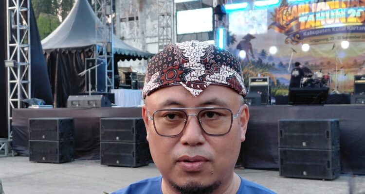 Kepala Dinas Pendidikan dan Kebudayaang Kabupaten Kutai Kartanegara, Heriansyah, saat di temui awak media, Jumat (25/9/2026).