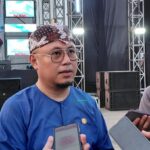 Kepala Dinas Pendidikan dan Kebudayaang Kabupaten Kutai Kartanegara, Heriansyah, saat di temui awak media, Jumat (25/9/2026).