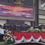 Bupati Kutai Kartanegara dr. Aulia Rahman Basri, saat membacakan pidato sambutan dalam Sidang Paripurna DPRD Kukar terkait Pengesahan Raperda Perubahan APBD TA 2026 di Tenggarong, Rabu (30/9/2026).