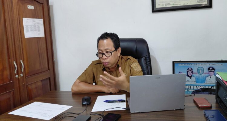 Kepala Bidang Perizinan, Pengelolaan TPI, dan Pengendalian Sumber Daya Ikan (PSDI) DKP Kukar, Asli Husaini