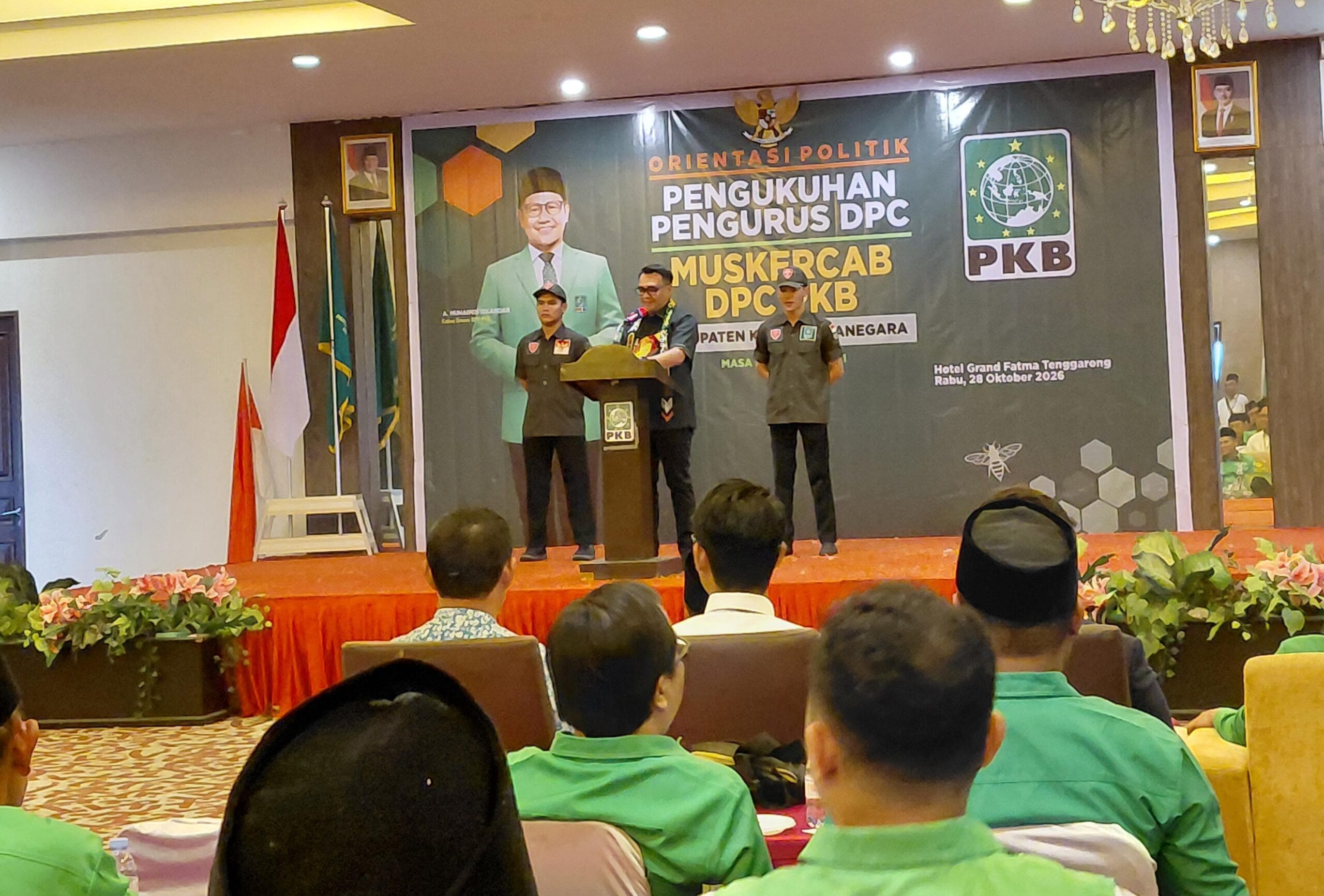 Bupati Kukar Aulia Rahman Basri saat memberikan sambutan