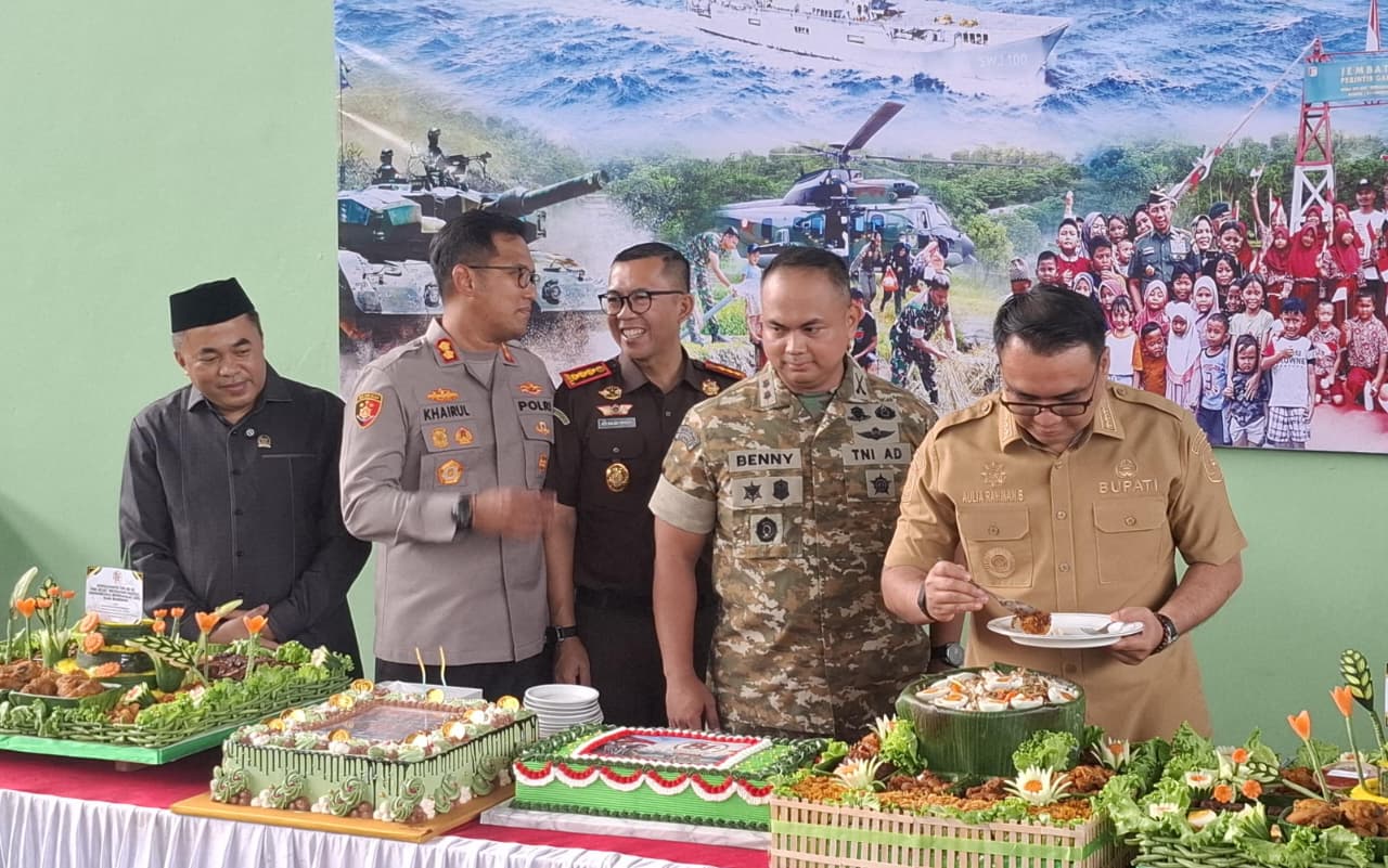Kunjungan Silaturahmi Bupati dan Forkopimda Kukar ke Makodim 0906/KKR dalam rangka HUT ke-81 TNI Tahun 2026 "TNI Kuat Bersama Rakyat, Indonesia Berdaulat, Adil dan Makmur" bertempat di Makodim 0906/KKR, Senin, (5/10/2026)