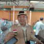 Wawancara Kepala Dinas Kependudukan dan Pencatatan Sipil (Disdukcapil) Kabupaten Kutai Kartanegara (Kukar), Muhamad Iryanto, saat kegiatan Monitoring lokasi kebakaran dan silaturahmi serta penyerahan bantuan kepada korban kebakaran di Gang Karya Jalan Kartini Kelurahan Melayu, Tenggarong Minggu (18/10/2026).